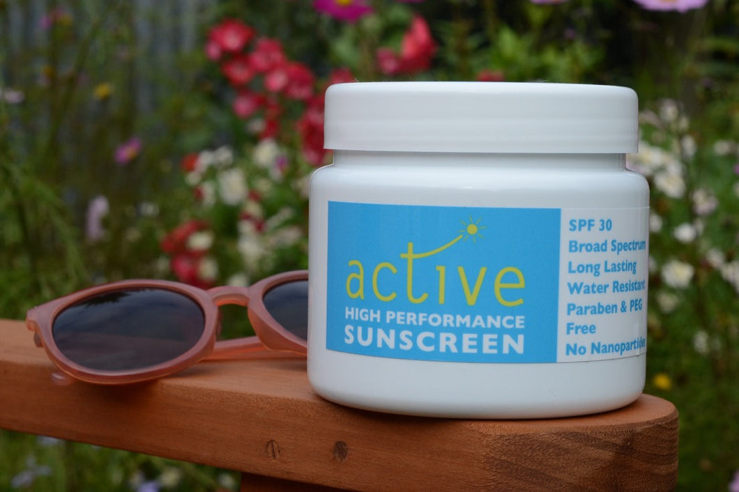 Image of 500ml pot of Active Sunscreen